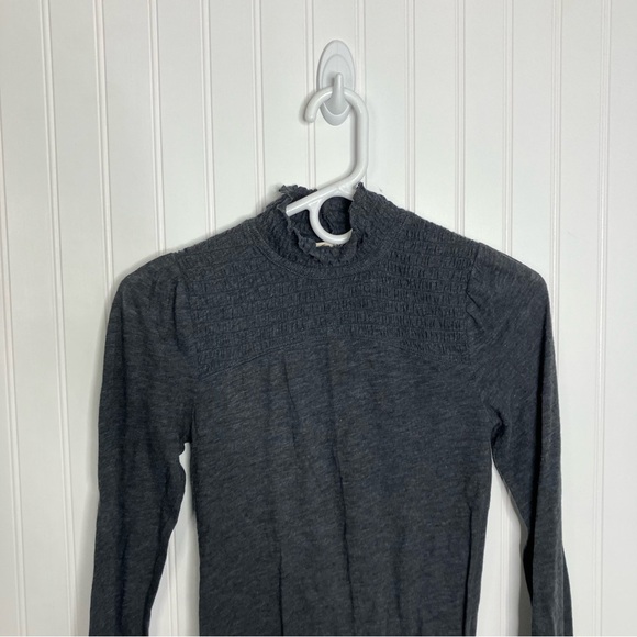 We The Free Top XS Gray Long Sleeve Boho Peasant Casual Fall - Picture 4 of 9